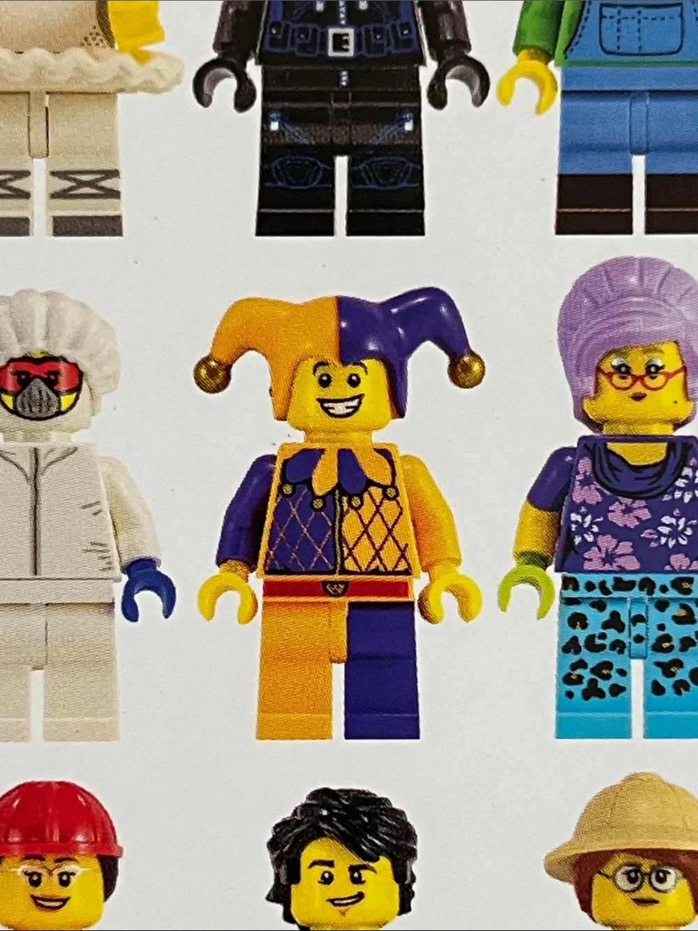 LEGO Minifigure Puzzle – 1000-Piece 20” H x 24” W Finished Size Age 9+